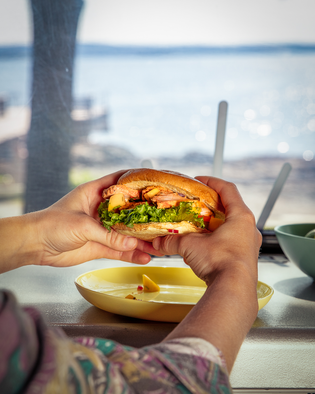 Sommerburger med mangosalsa – Spiseklar Sommer